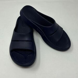 OOFOS Recovery Slides Sandals Mens Sz 6 Womens Sz 8 Navy Blue